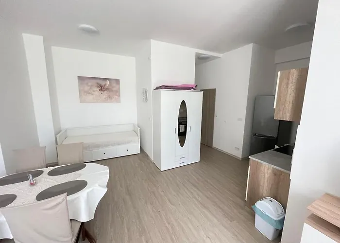 Gyoengybagoly Apartament Balatonberény